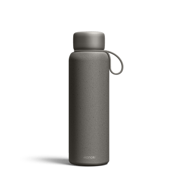 Front view of 500 mL Kiyo UVC Bottle in Graphite