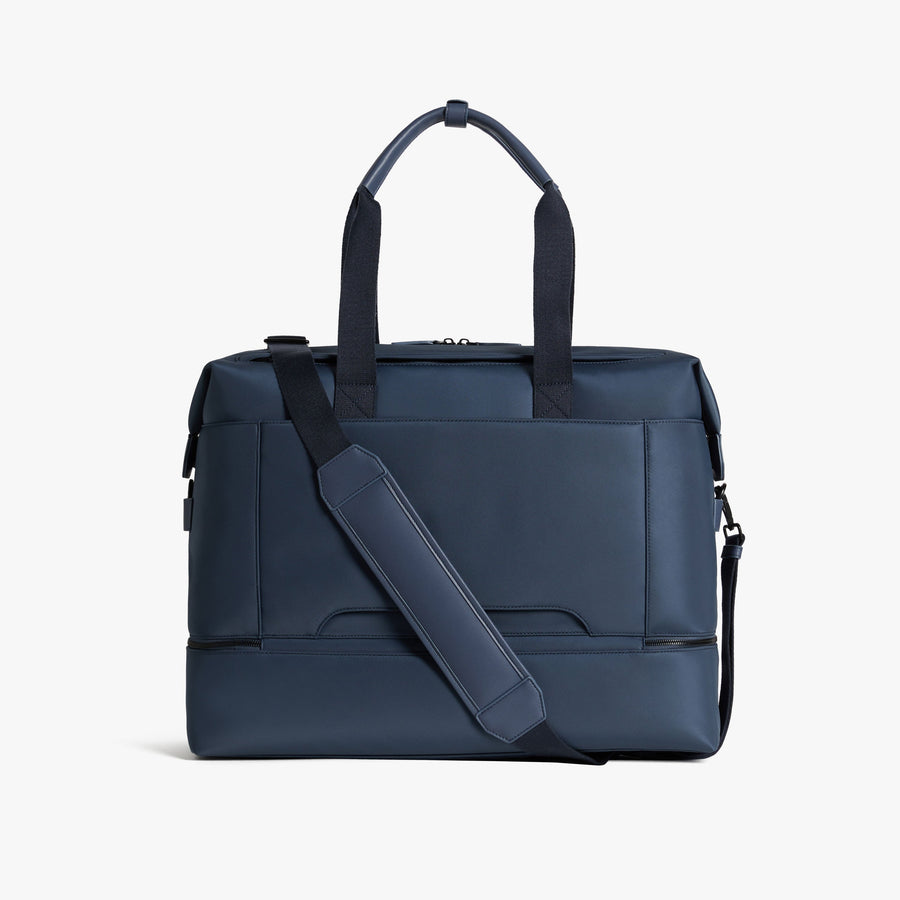Oxford Blue | Back view with strap of Metro Weekender in Oxford Blue