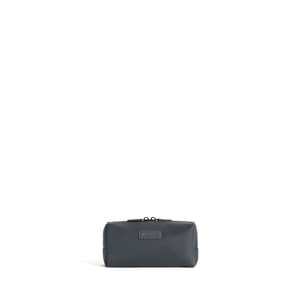 Small / Dover Grey Scaled | Front view of Metro Toiletry Case Small in Dover Grey